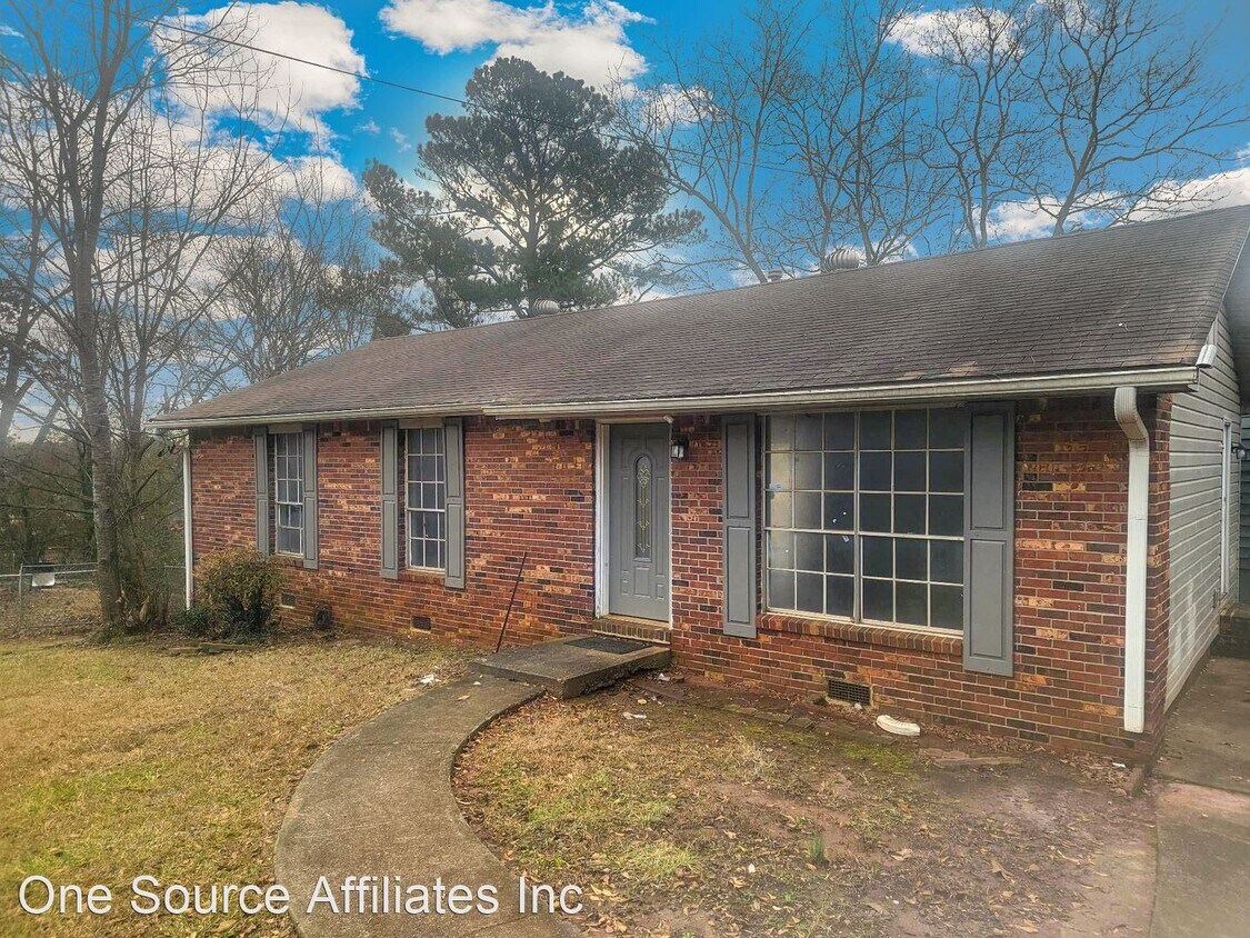 3 br, 1 bath House 2825 Peggy Sue Lane House Rental in Rex, GA