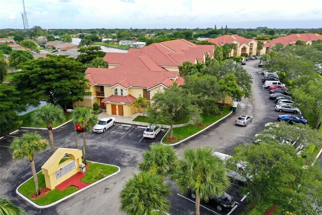 Foto del edificio - 7640 Westwood Dr