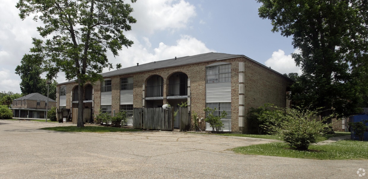 Exterior - Myrtle Place Apartments