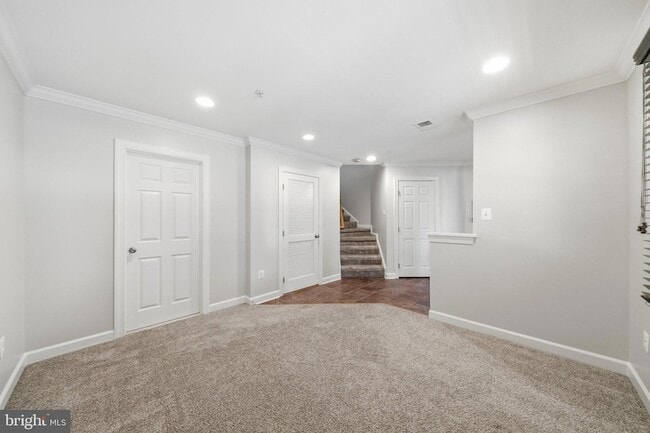 Building Photo - 8921 Amelung St