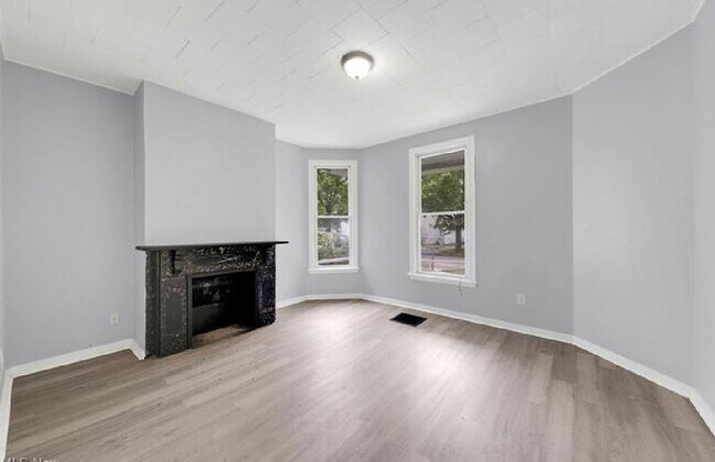 Foto del edificio - 2056 W 95th St