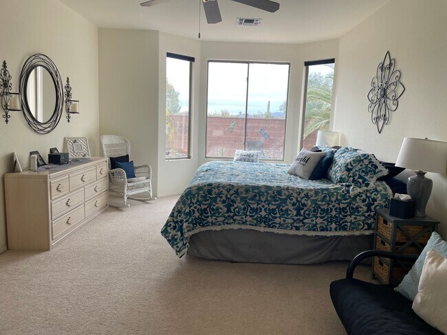 Building Photo - Gorgeous Rental! Move In Special! 1/2 Off ...