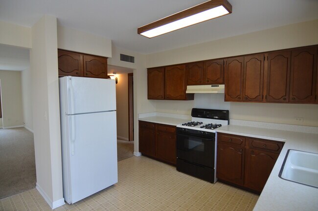 Foto del edificio - 370 S Eastern Ave