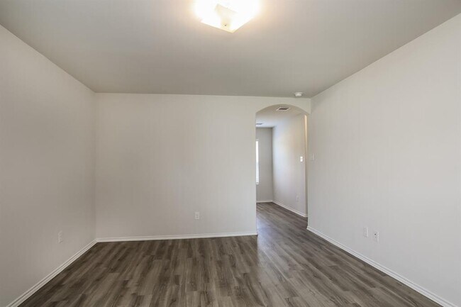 Building Photo - 4827 Giant Sequoia Way