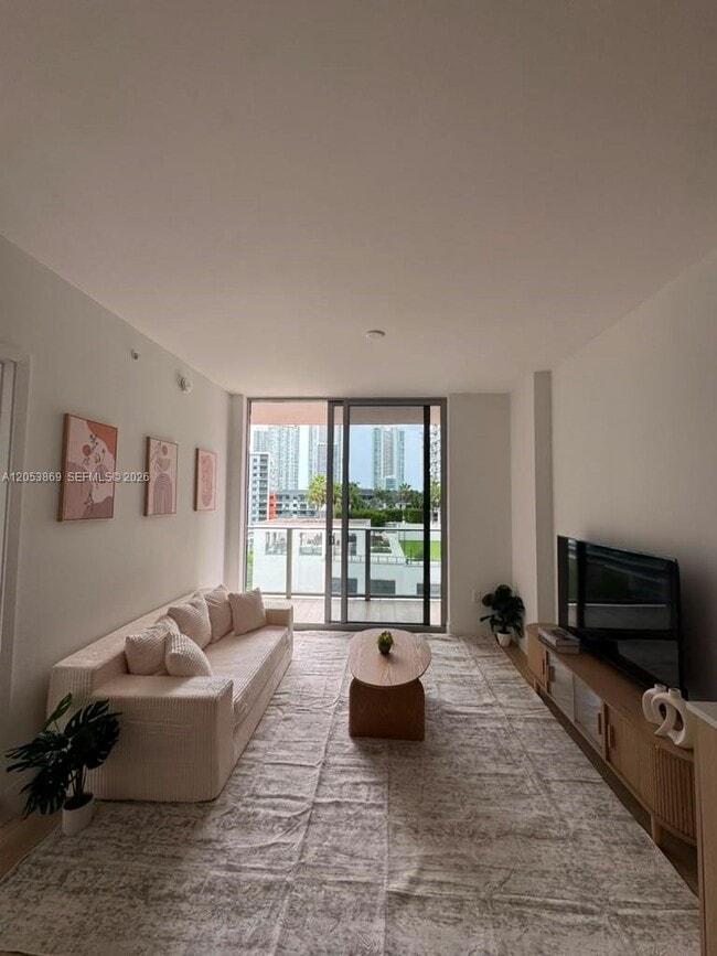 Foto del edificio - 90 NE 32nd St