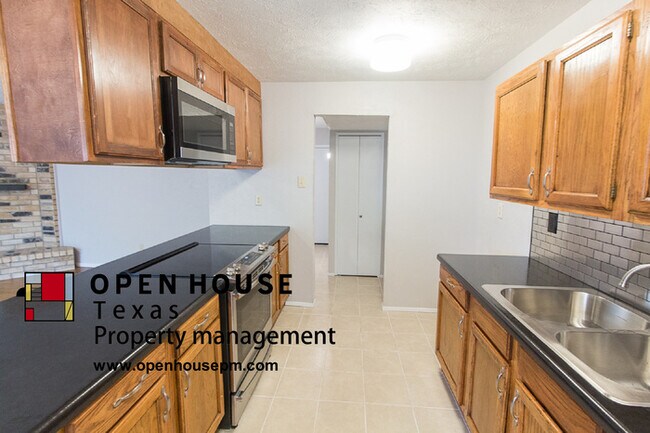 Foto del edificio - 7224 Chatham Rd, North Richland Hills