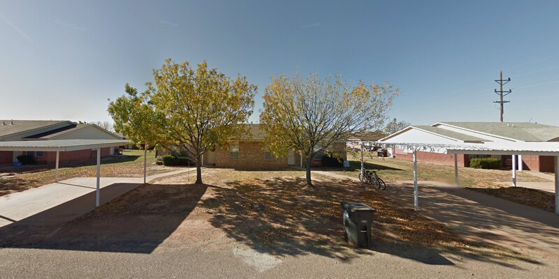 Primary Photo - 414 SE Railroad St