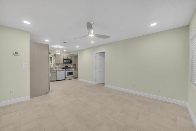 Building Photo - Bungalow in Winter Park