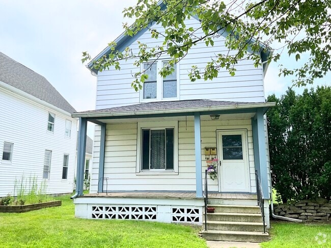 Building Photo - 904 Harrison Ave