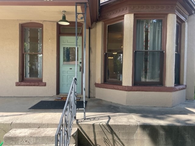 Building Photo - 523 E 3rd St