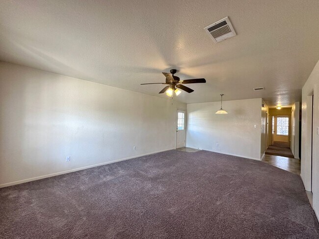 Building Photo - 1408 Van Zanten Ct