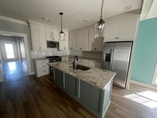 Building Photo - 837 Long Leaf Cir