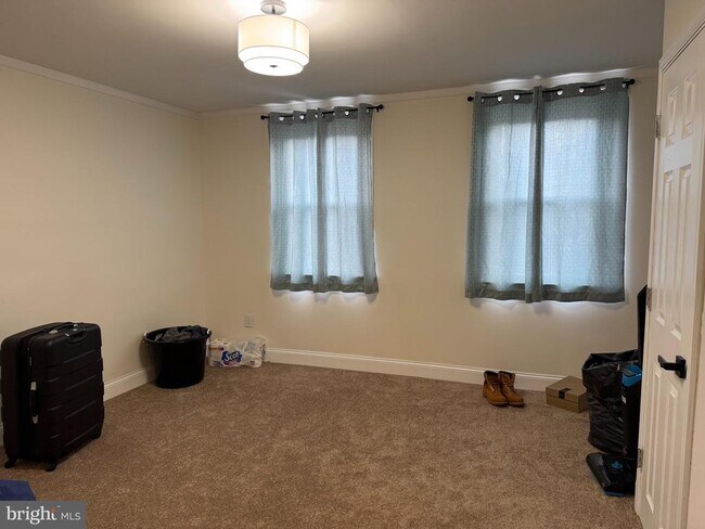 Foto del edificio - 6302 Hegerman St