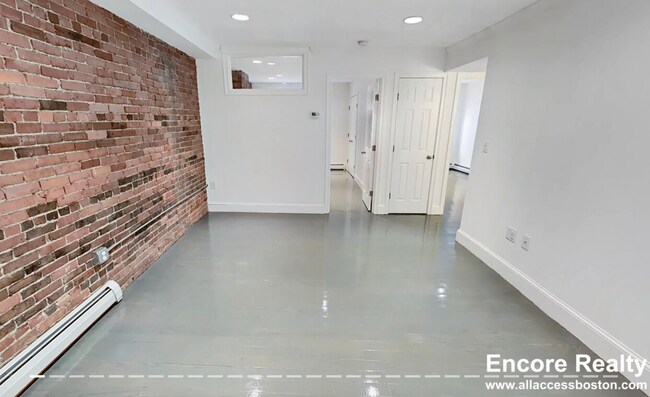 Building Photo - 125 Saint Botolph St