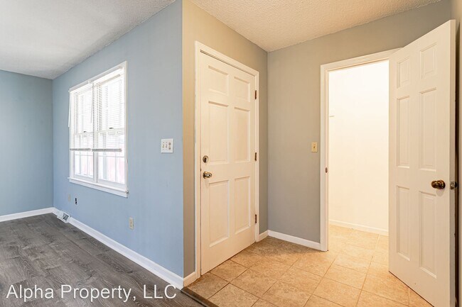 Building Photo - 3 br, 2 bath House - 203 Willow Branch Dr