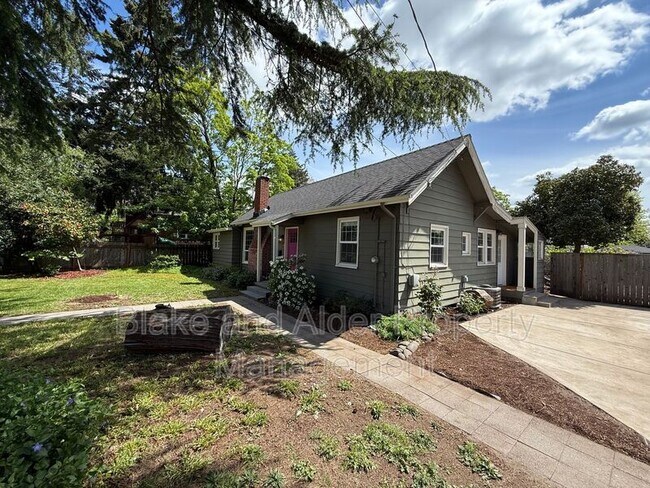 Foto del edificio - 5916 SE Knapp St