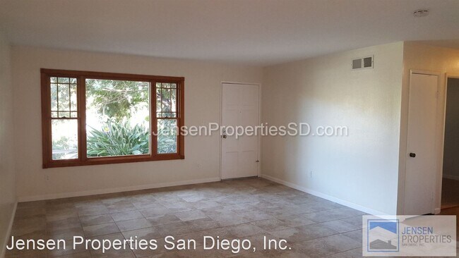 Building Photo - 3 br, 2 bath House - 8113 Calle Fanita Dr