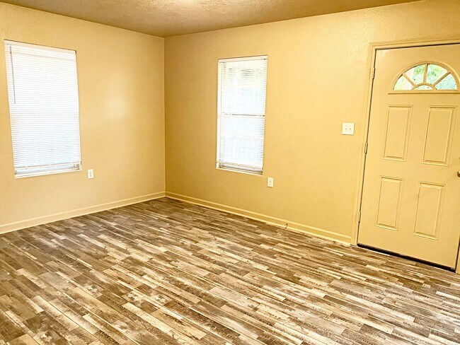 Foto del edificio - 1750 10th St