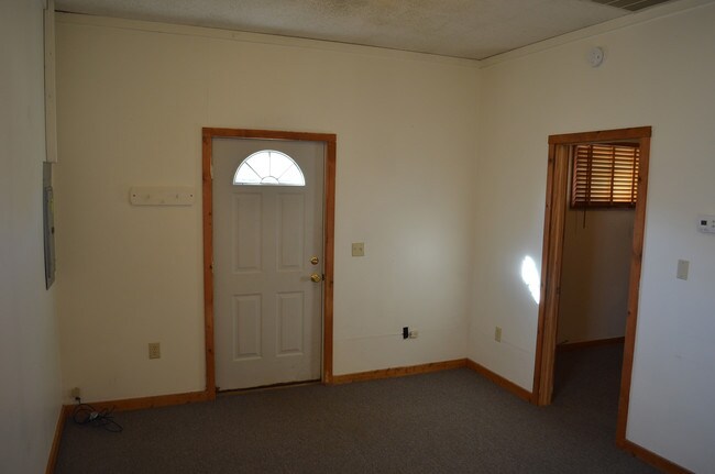 Building Photo - 4544 Old Rte 33