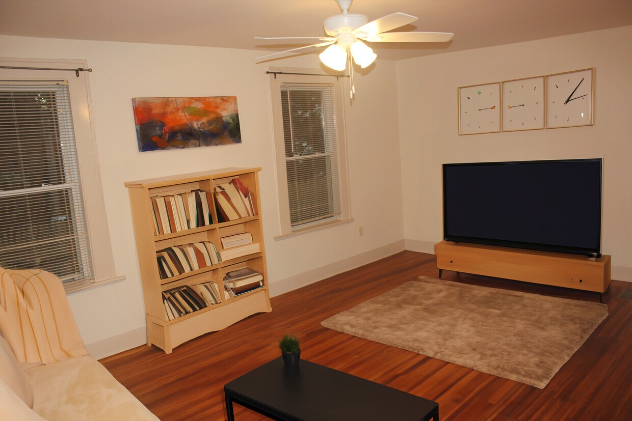 Foto principal - 38 Somerville St