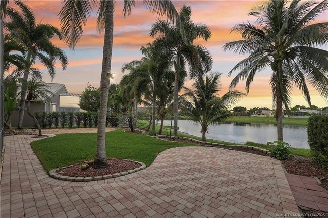 Foto del edificio - 907 SE Westminster Pl