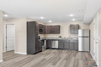 2BR, 2BA - 1,226SF - Dining Room - Autumn Leaf Apartment Homes