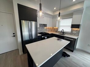 Building Photo - 6220 Gooseberry Dr