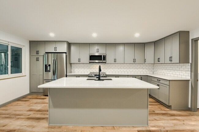 Foto del edificio - 3735 Benton St