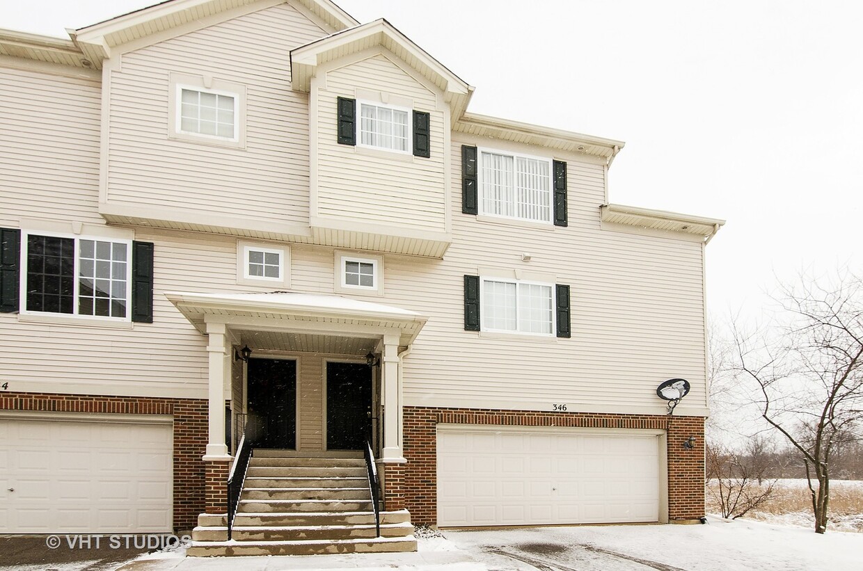 Primary Photo - 346 Evergreen Cir