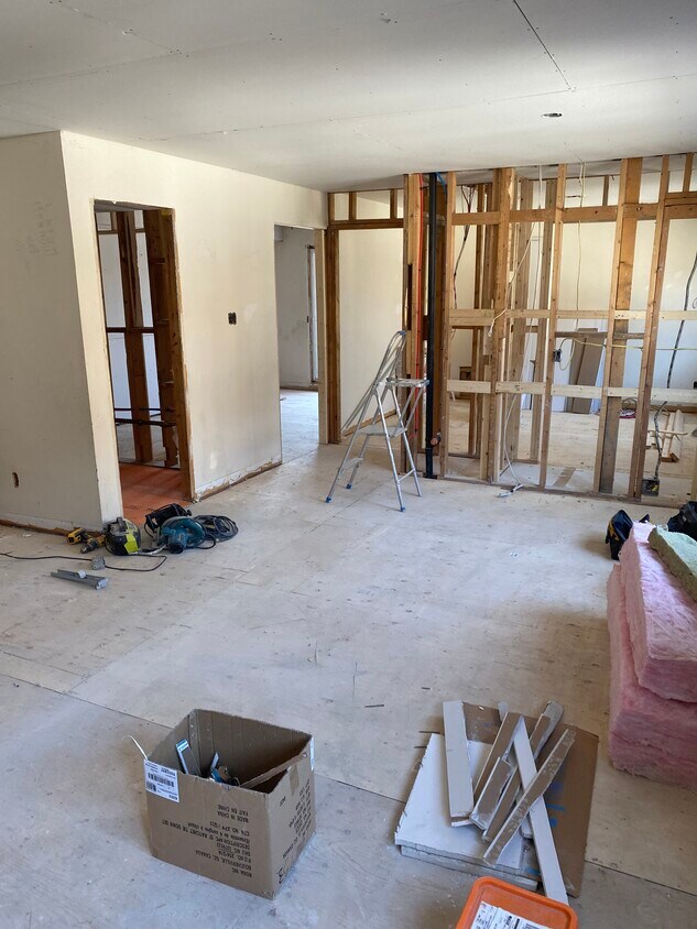 1179 Lesage Boul Unit 3, Laval, QC H7E 2Z4 Apartments 1179 Lesage Boul Laval, QC