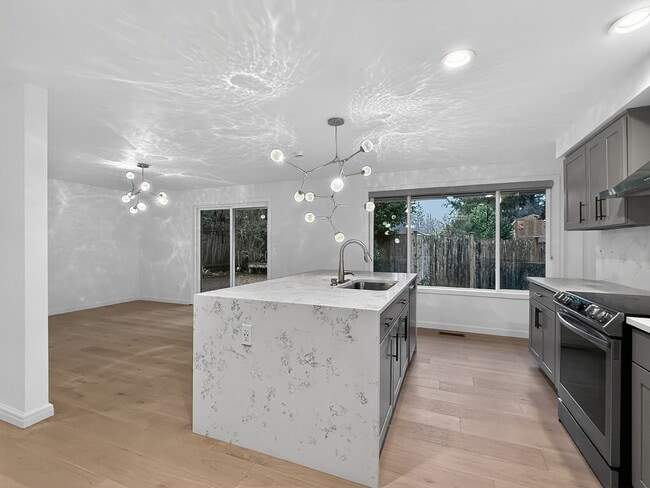 Building Photo - 16711 NE 18th St