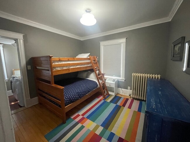 Building Photo - 4453 York Ave S