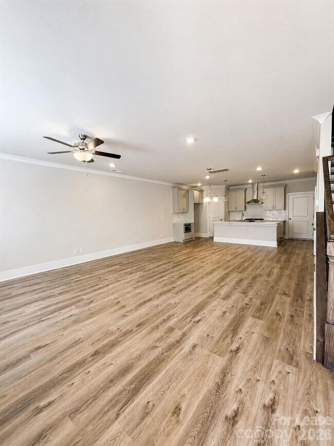 Foto del edificio - 4634 Dogwood Pl