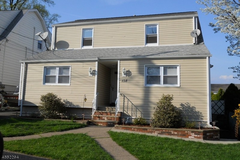 Primary Photo - 138 Silleck St