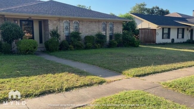 Building Photo - 810 Bradfield Dr