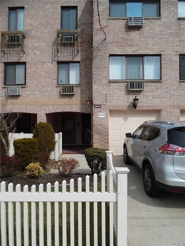 Primary Photo - 153-35-153-82 82nd St