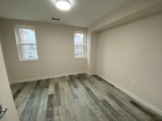 Foto del edificio - 2609 Almond St