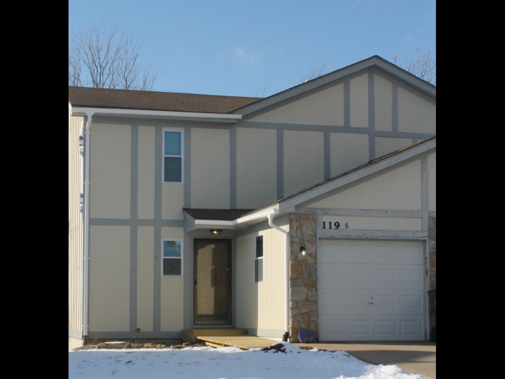 Primary Photo - Saxony Rentals Apartments