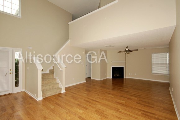 Building Photo - 5577 Waverly Park