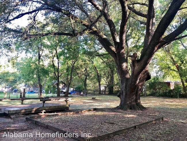 Foto del edificio - 3 br, 2 bath House - 2825 S Colonial Drive