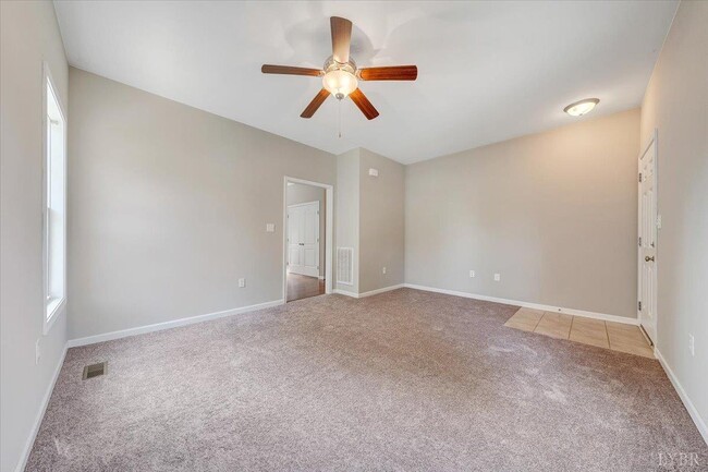 Building Photo - 109 Red Maple Ct