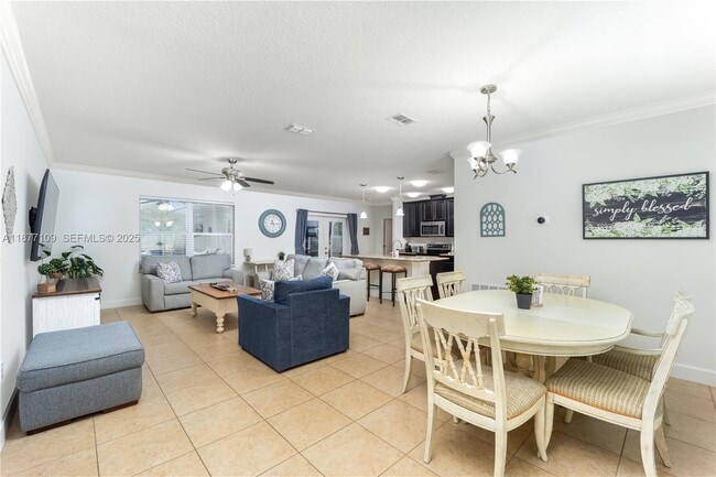 Building Photo - 3158 SW Centamino St