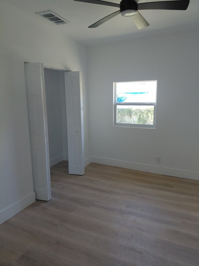 Building Photo - 8003 N Gomez Ave
