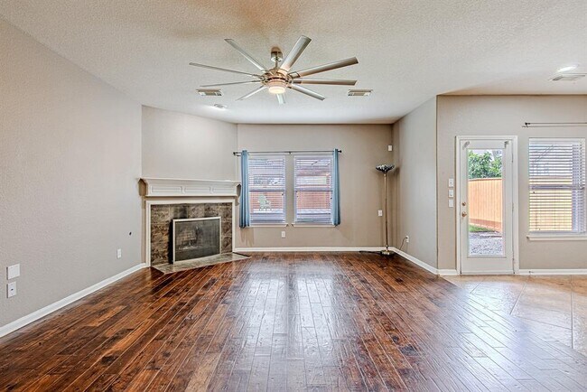 Building Photo - 7507 Trail Hollow