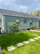 Building Photo - 2843 Harold Dr SE