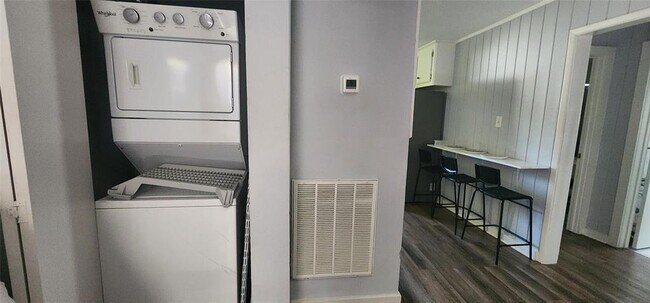 Foto del edificio - 3339 Simmons St