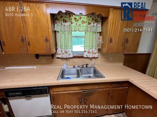 Building Photo - 4-Bedroom 2-Bath Home For Rent in Bryant!