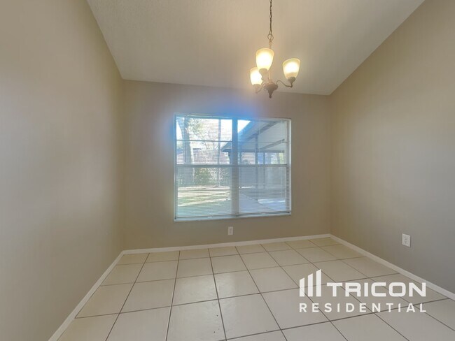 Building Photo - 1410 Cloverfield Drive Brandon FL