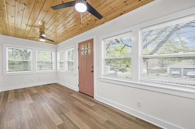 Foto del edificio - 441 Oak Dr