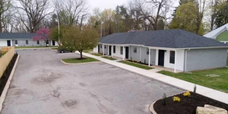 Foto principal - 208 S High St LT